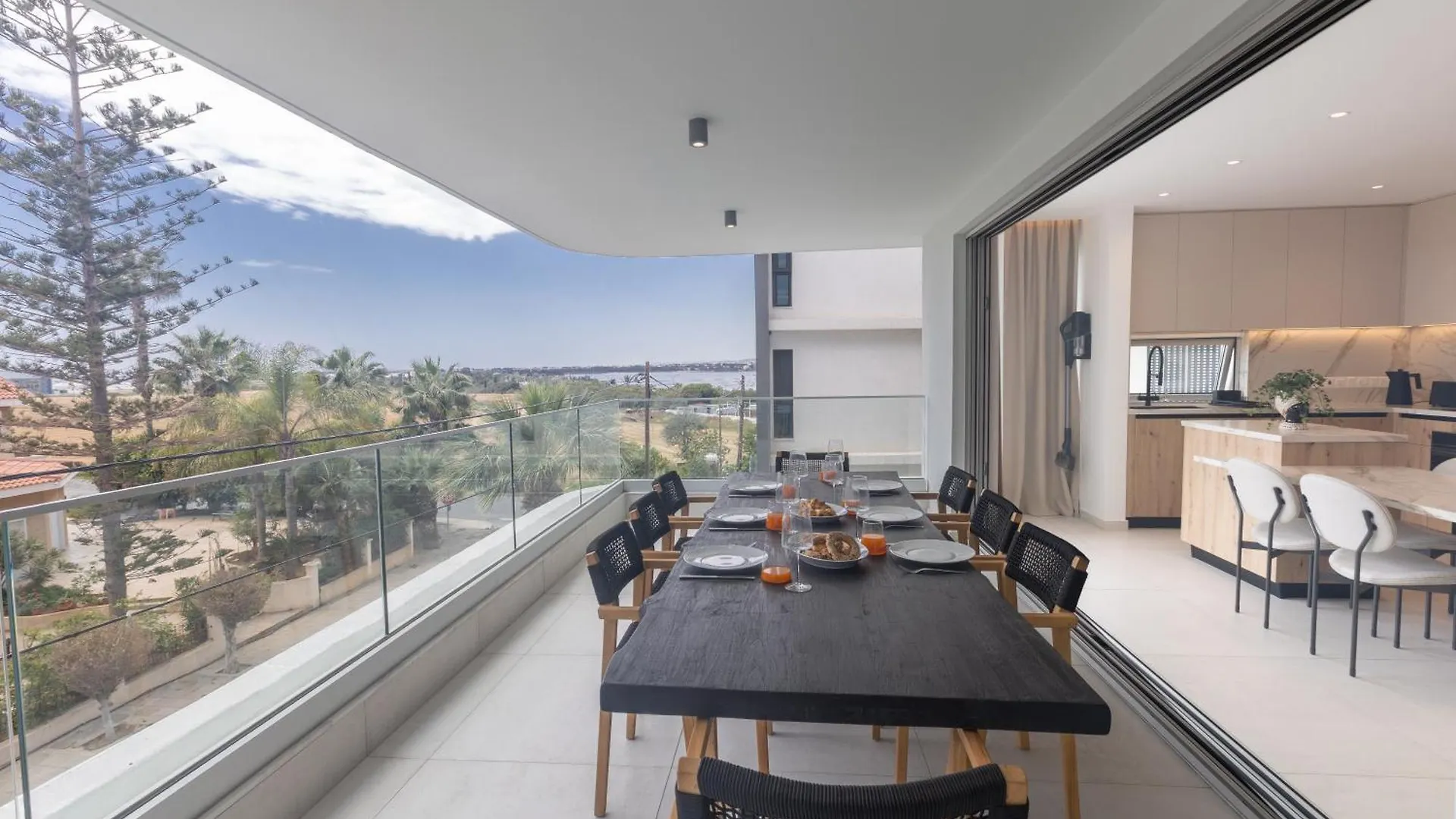 Mackenzy Dream Residence 202 Larnaca 0*,