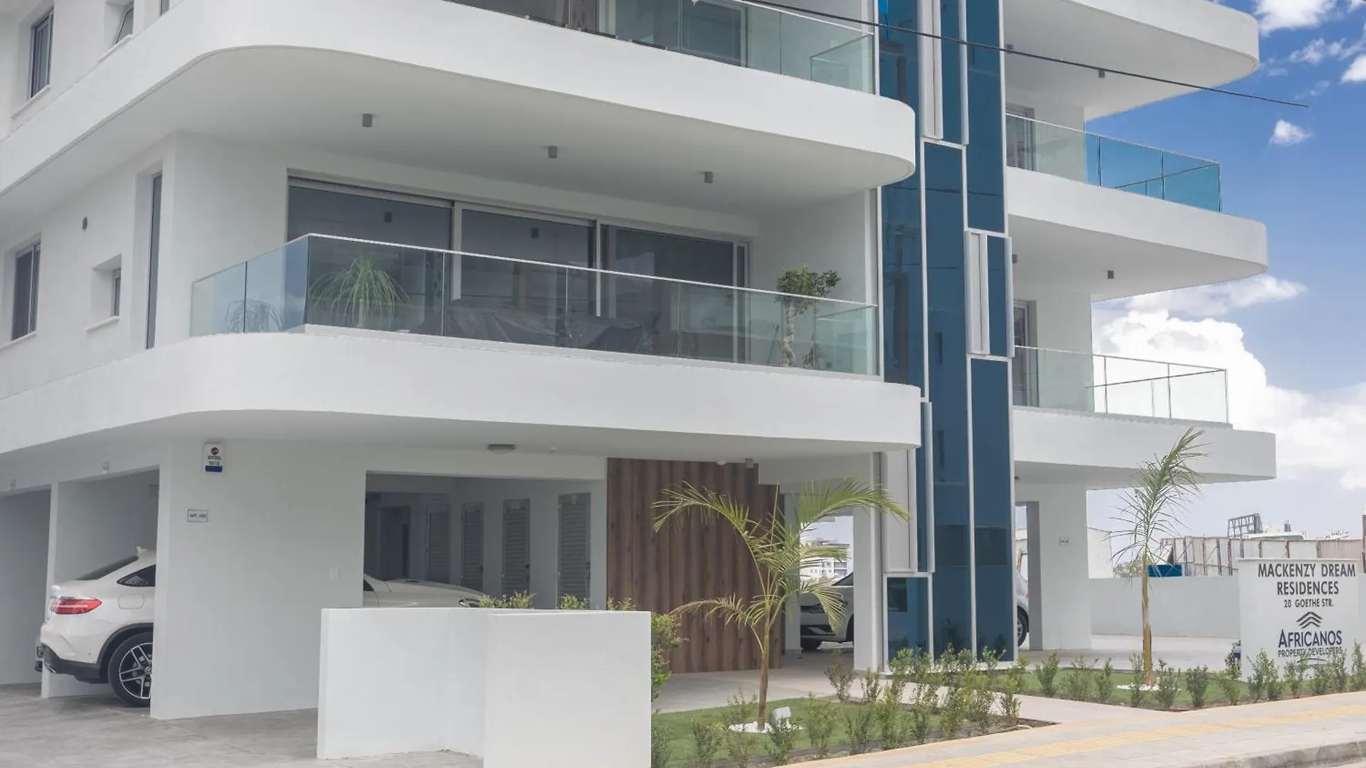 Mackenzy Dream Residence 202 Larnaca 0*,  Kypr
